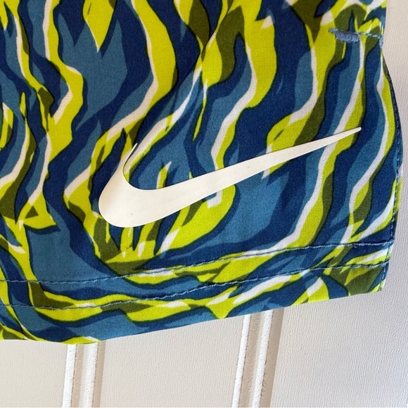 Nike Mens Trunks Swim Board Shorts 34 Drawstring Pocket NEW. 1130 - Picture 2 of 4